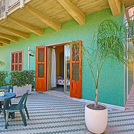 Re Sole La - Casa U R A N O Casa vacanze *